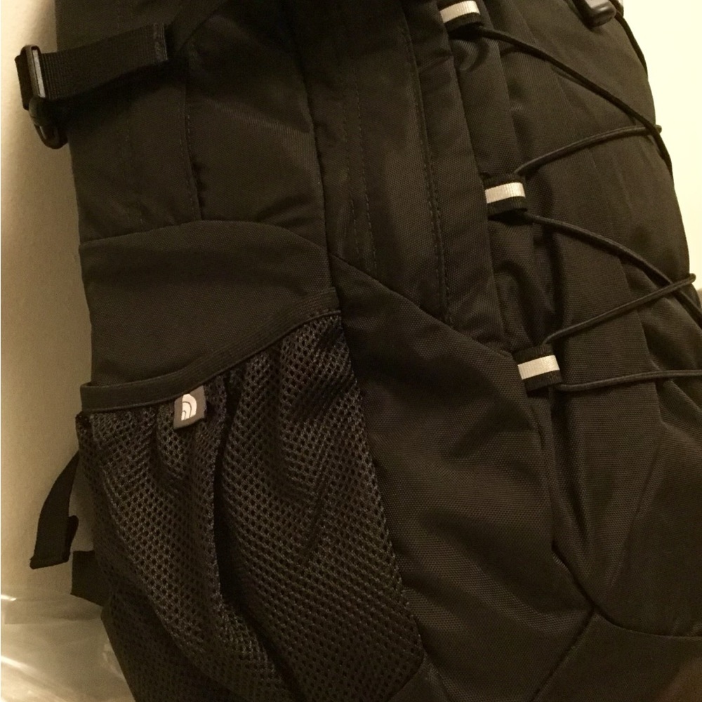 NWT The North Face Men’s Borealis Backpack - Picture 3 of 6